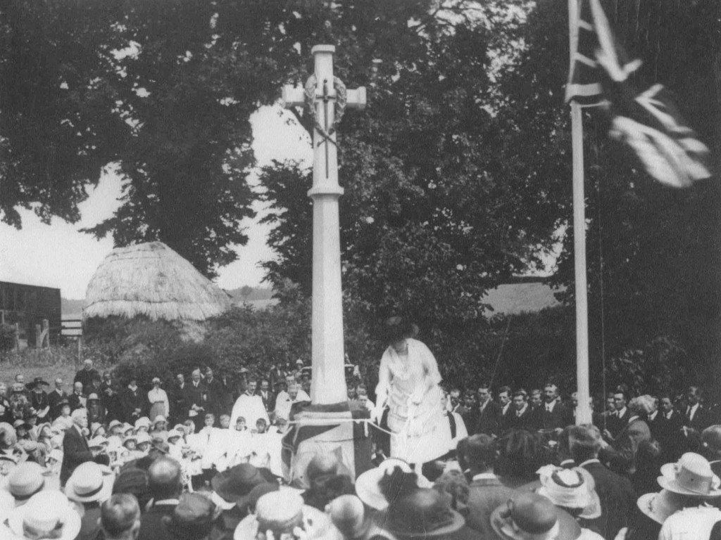 War-Memorial-unveiling.-Bardswell-1024x768